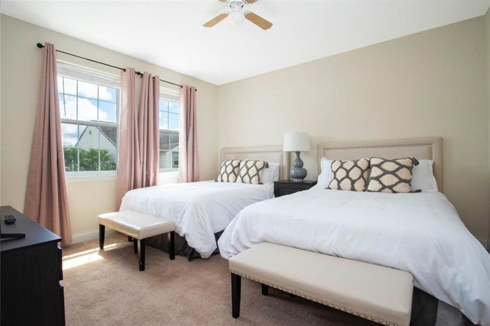 Image No.22-4 Bed Townhouse for sale