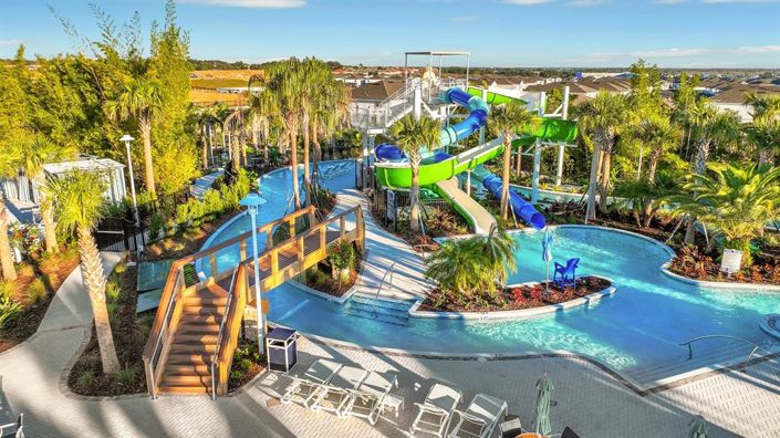 Image No.74-5 Bed Townhouse for sale