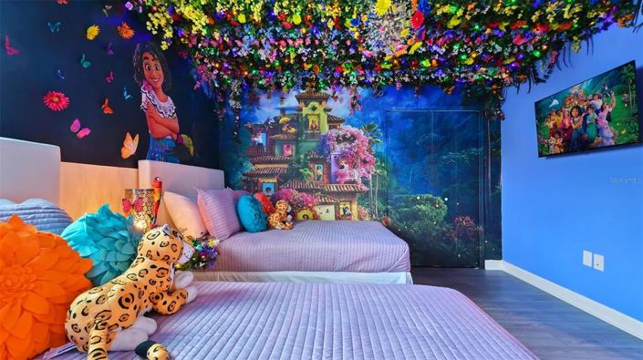 Image No.25-10 Bed Property for sale