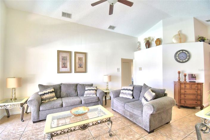 Image No.24-4 Bed Property for sale