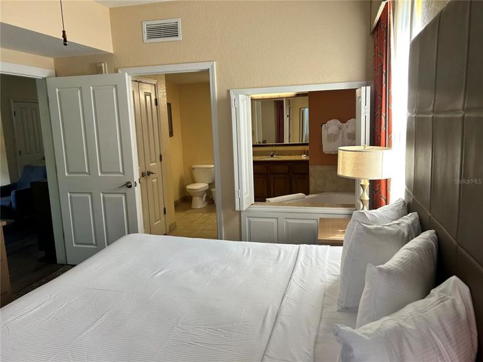 Image No.10-3 Bed Property for sale