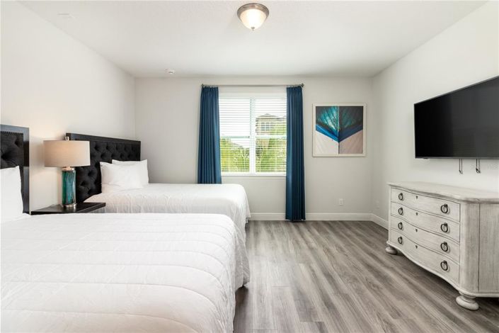 Image No.6-14 Bed Property for sale