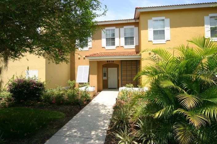 Image No.1-3 Bed Townhouse for sale