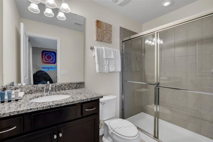 Image No.24-5 Bed Property for sale