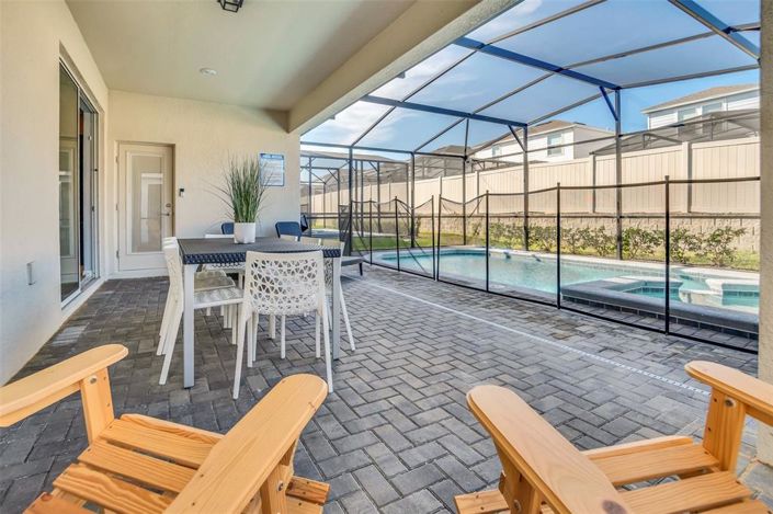 Image No.30-5 Bed Property for sale