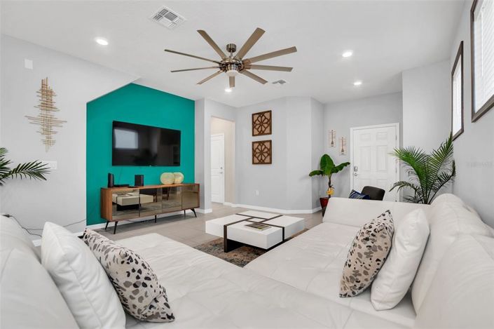 Image No.5-5 Bed Property for sale