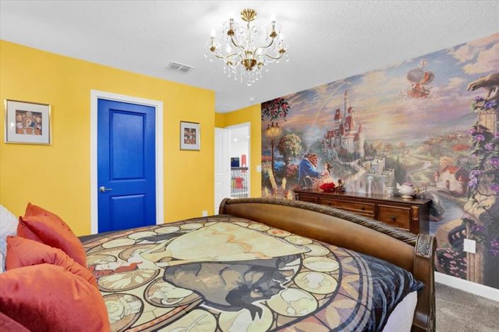 Image No.22-8 Bed Property for sale