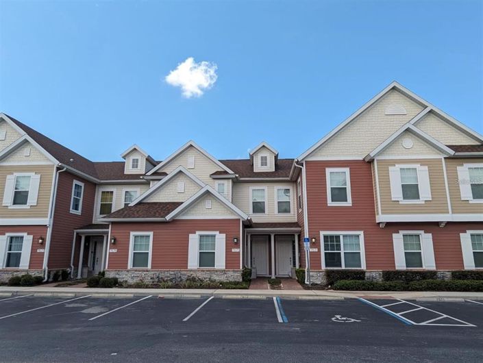 Image No.1-4 Bed Townhouse for sale
