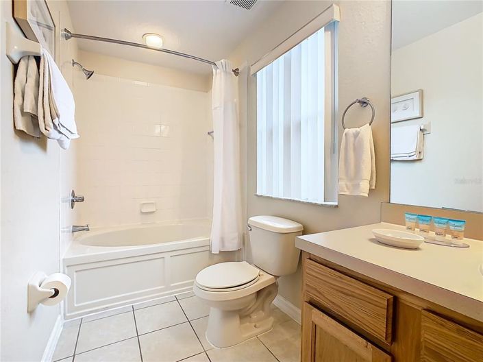 Image No.14-3 Bed Townhouse for sale