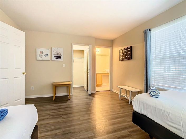 Image No.19-3 Bed Townhouse for sale