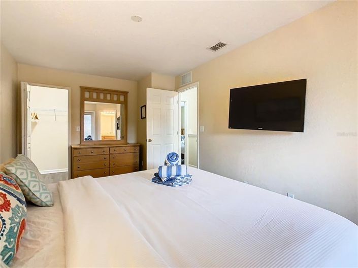 Image No.24-3 Bed Townhouse for sale