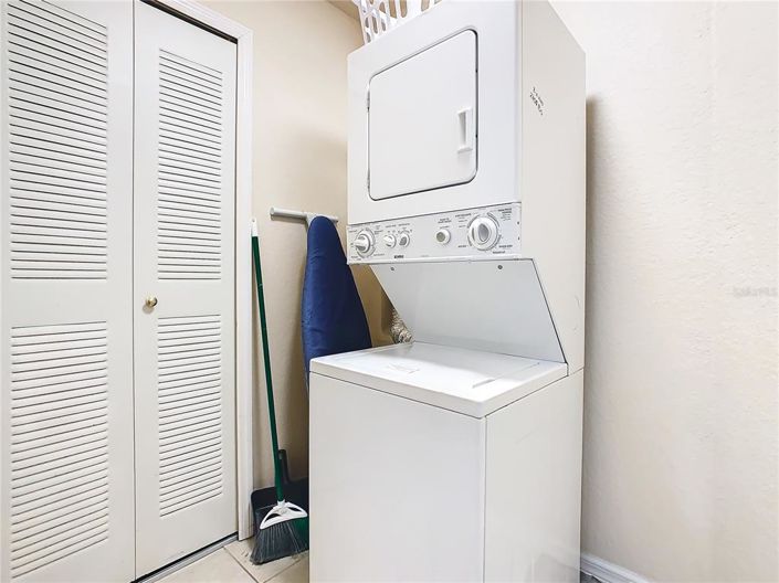 Image No.27-3 Bed Townhouse for sale