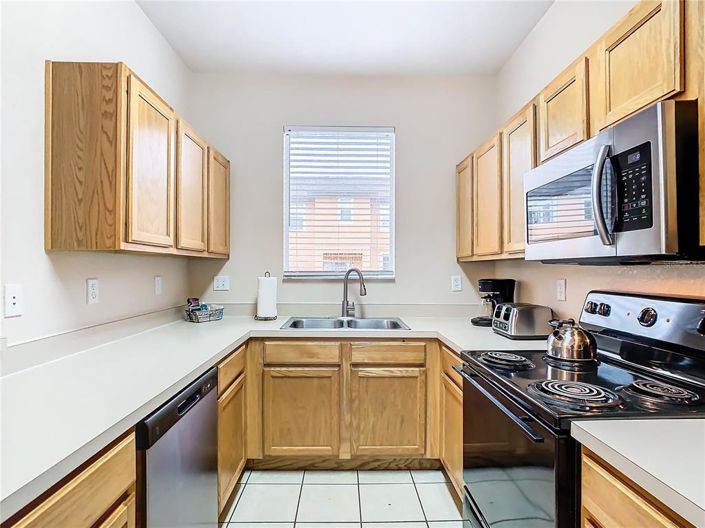 Image No.9-3 Bed Townhouse for sale