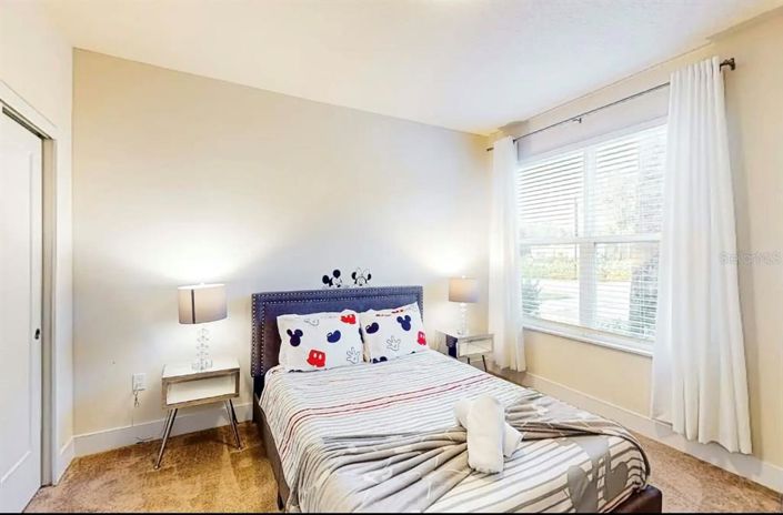 Image No.12-4 Bed Townhouse for sale