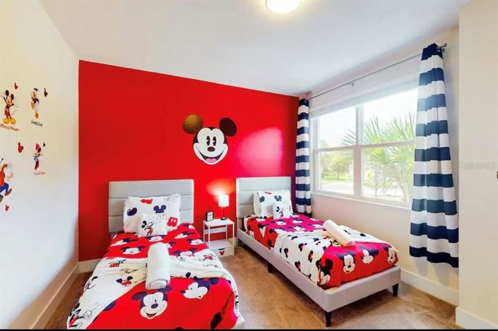 Image No.17-4 Bed Townhouse for sale