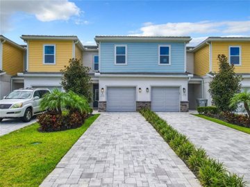 1 - Reunion, Townhouse