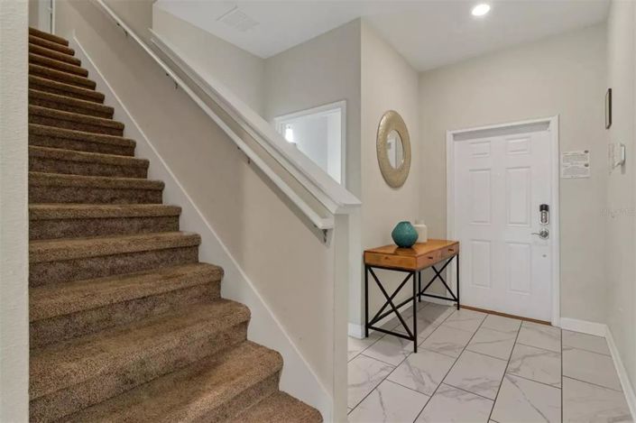 Image No.14-4 Bed Townhouse for sale