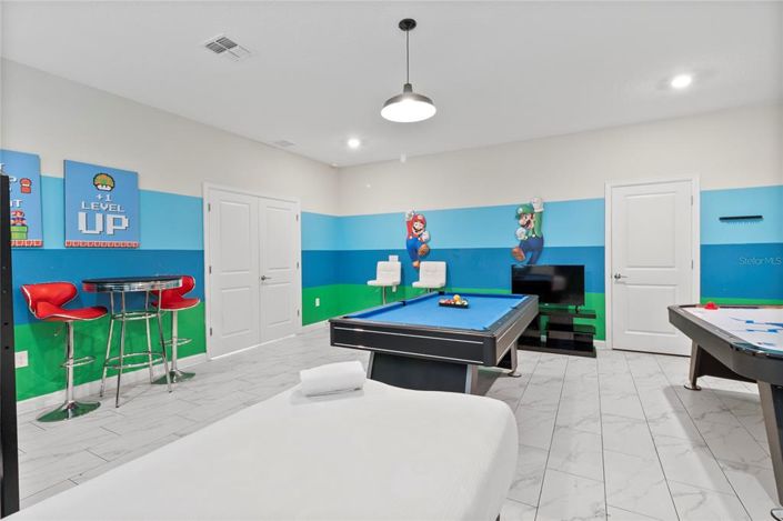 Image No.6-10 Bed Property for sale