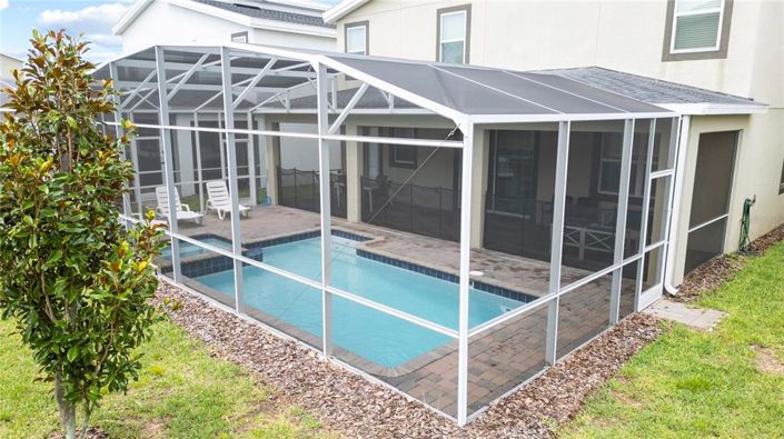 Image No.67-10 Bed Property for sale