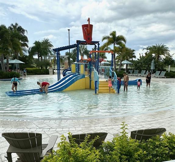 Image No.18-9 Bed Property for sale