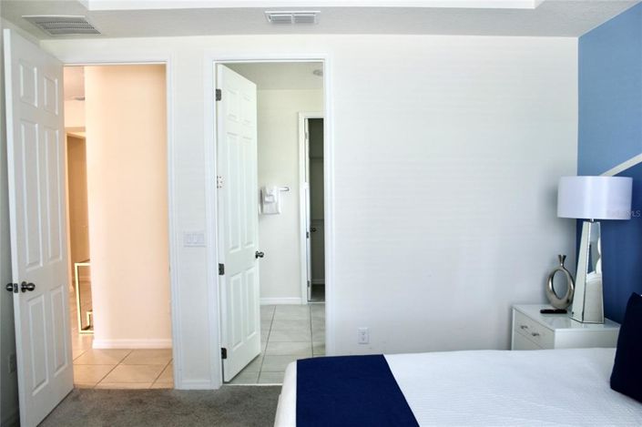 Image No.28-9 Bed Property for sale