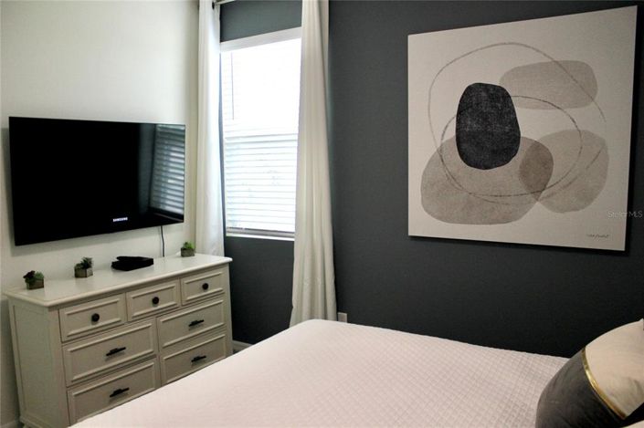 Image No.72-9 Bed Property for sale