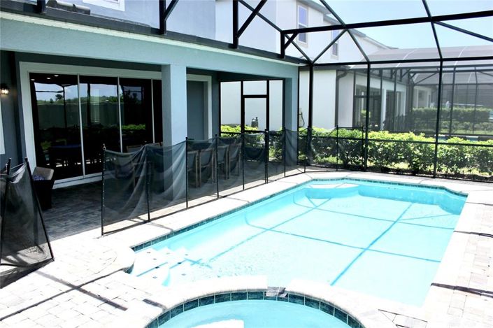 Image No.84-9 Bed Property for sale