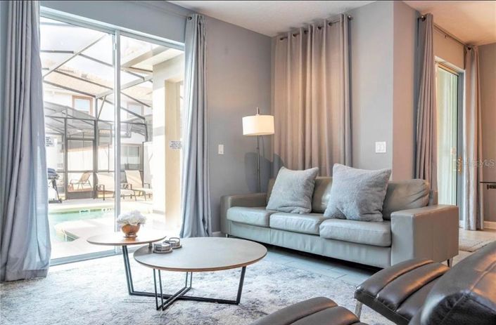 Image No.25-4 Bed Townhouse for sale