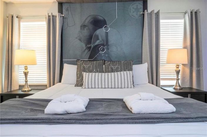 Image No.30-4 Bed Townhouse for sale