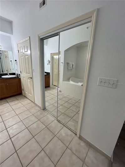 Image No.52-3 Bed Property for sale