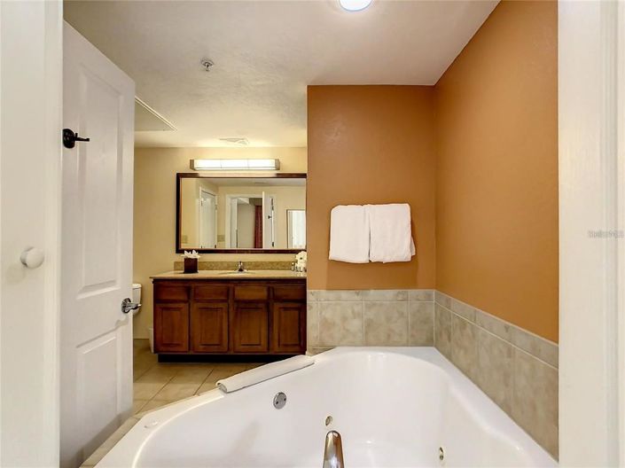 Image No.15-2 Bed Property for sale