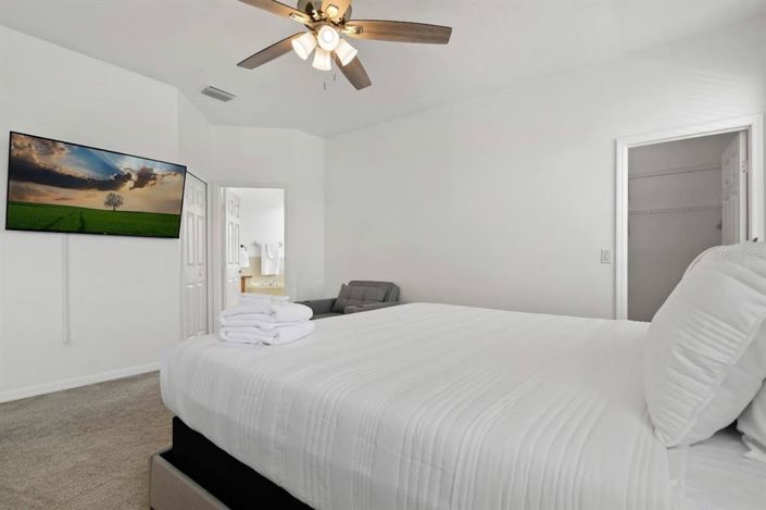 Image No.54-5 Bed Property for sale