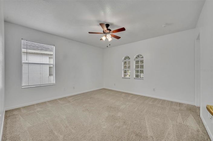 Image No.65-5 Bed Property for sale