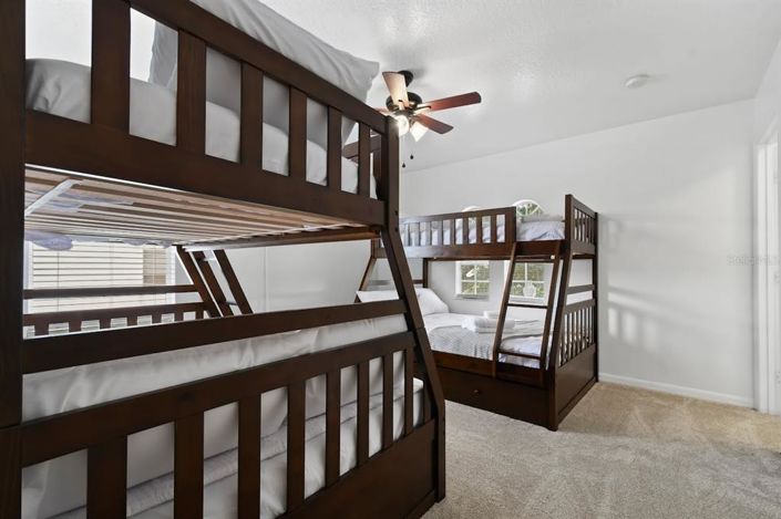 Image No.66-5 Bed Property for sale