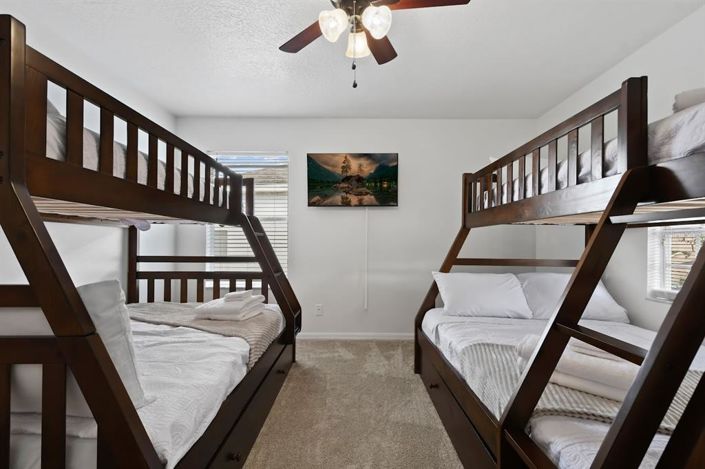 Image No.67-5 Bed Property for sale