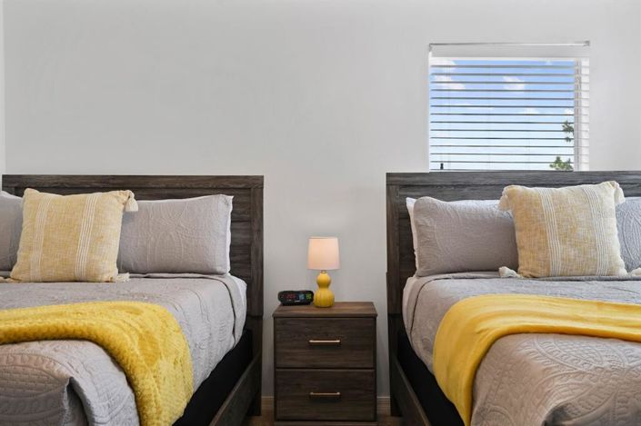 Image No.69-5 Bed Property for sale