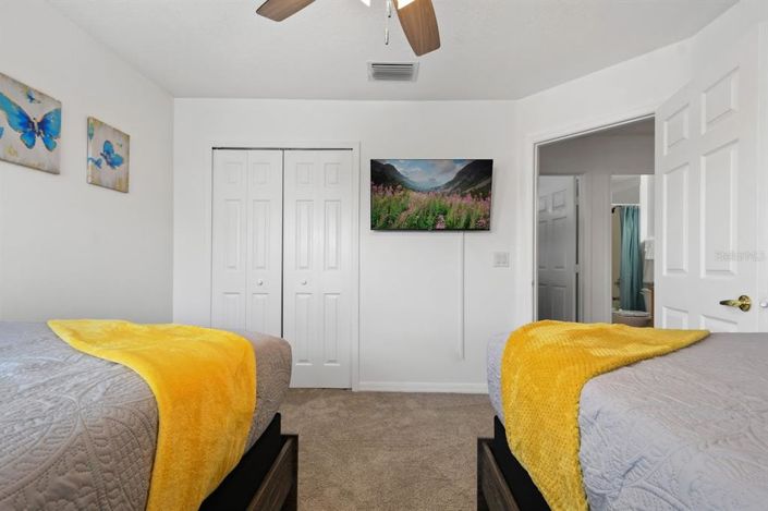 Image No.70-5 Bed Property for sale