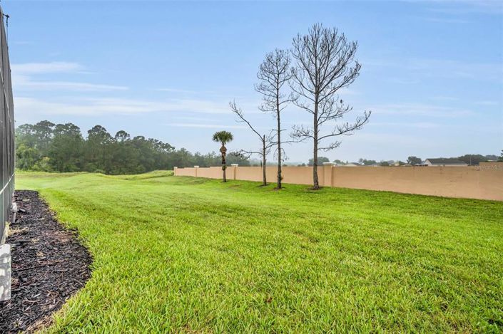 Image No.77-5 Bed Property for sale