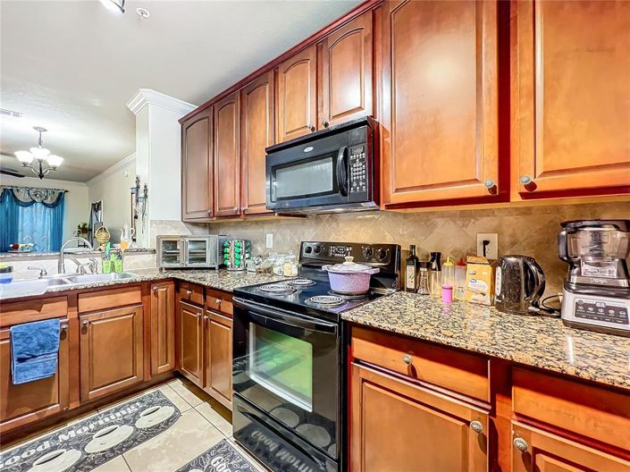 Image No.13-3 Bed Property for sale