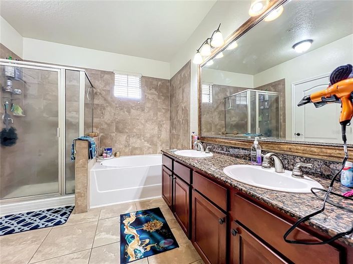 Image No.32-3 Bed Property for sale