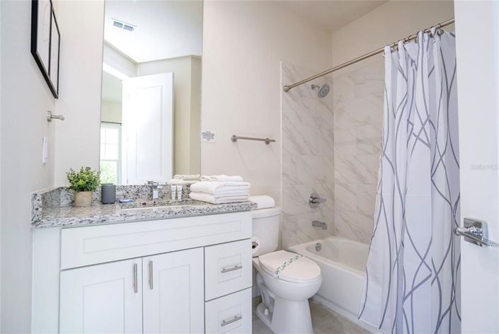 Image No.17-5 Bed Townhouse for sale