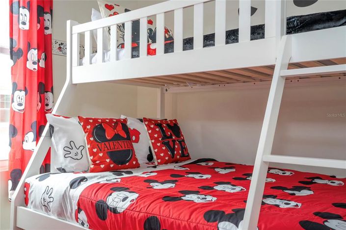 Image No.22-5 Bed Townhouse for sale