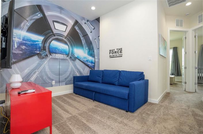 Image No.25-5 Bed Townhouse for sale