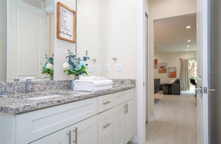 Image No.31-5 Bed Townhouse for sale