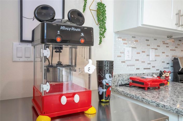 Image No.33-5 Bed Townhouse for sale