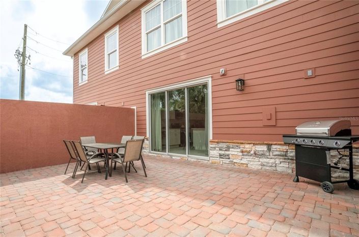 Image No.35-5 Bed Townhouse for sale