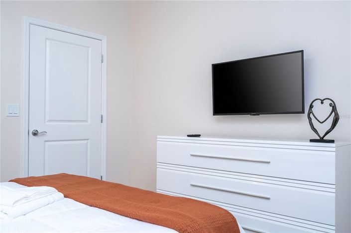 Image No.23-7 Bed Property for sale