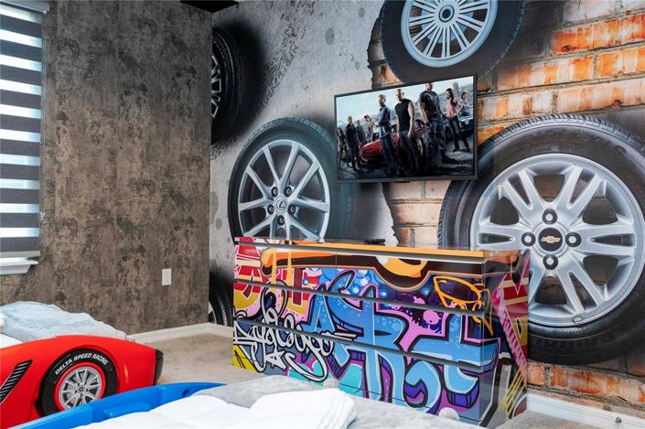 Image No.40-7 Bed Property for sale