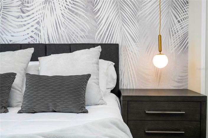 Image No.60-7 Bed Property for sale