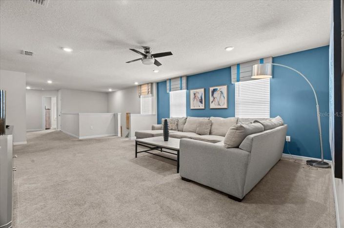 Image No.18-7 Bed Property for sale